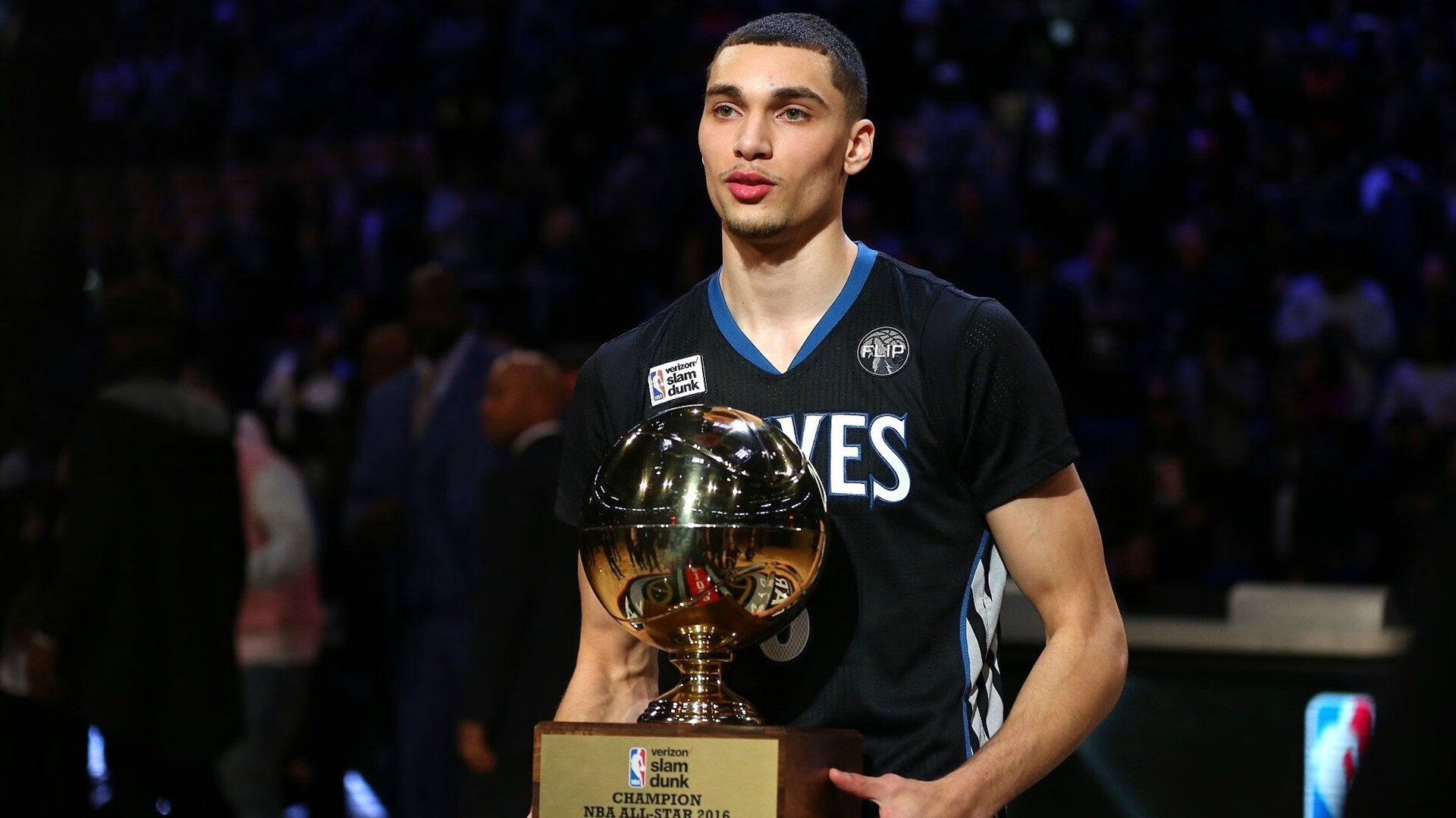 避难所体育节:灾难中的坚持与希望